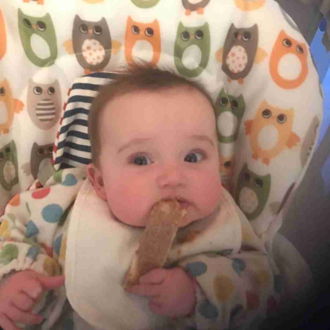 baby led weaning with toast