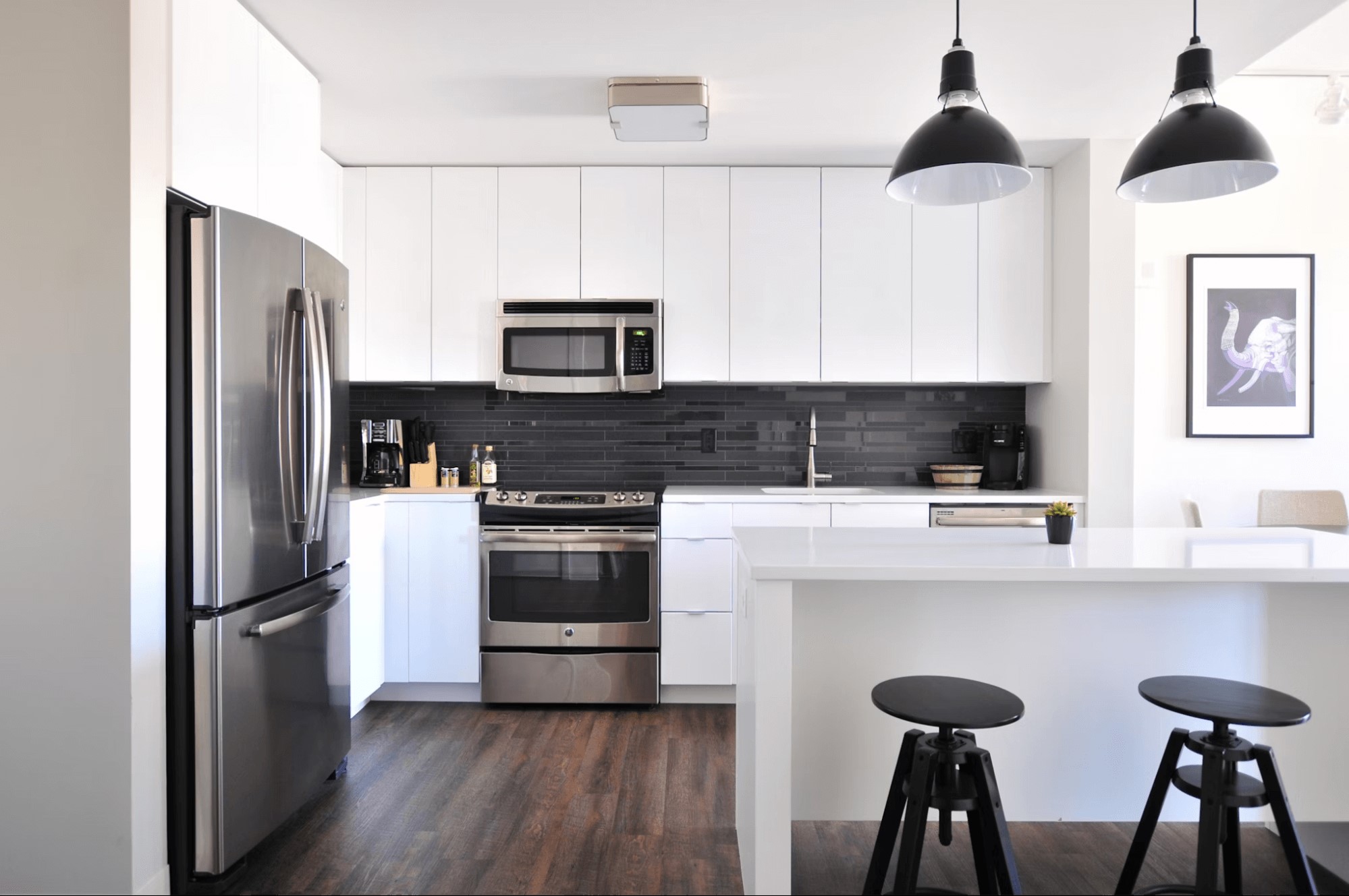 Kitchen in white